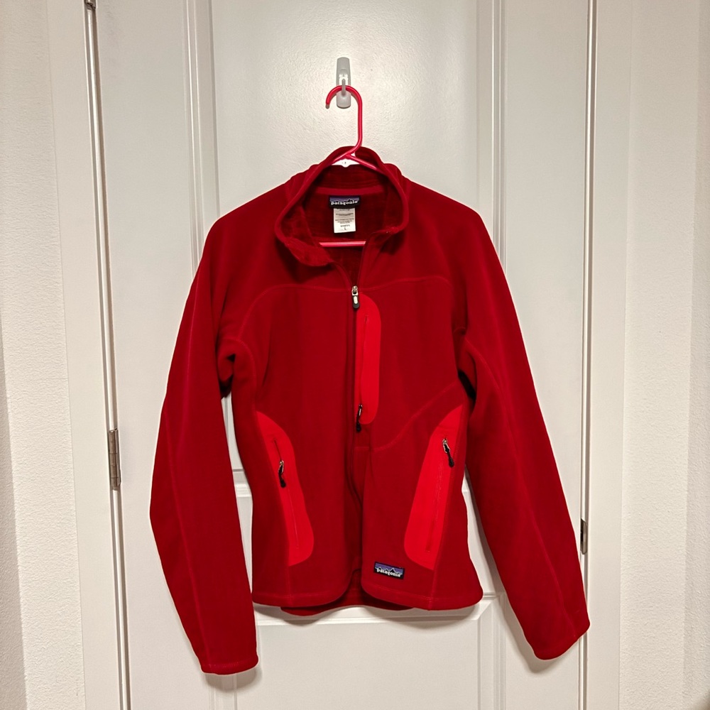 Patagonia R3® Jacket Real Red - Picture 2 of 5